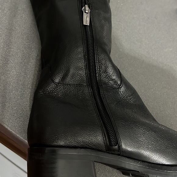 REAL LEATHER NEW ABOVE THE KNEE BOOTS SZ 7.! VINCE CAMUTO - Picture 3 of 11